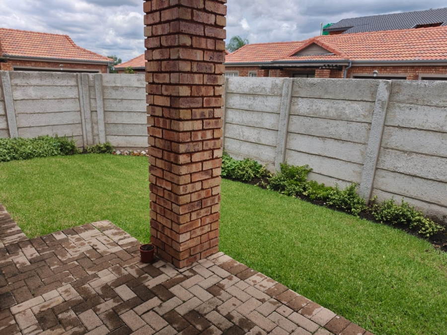 To Let 2 Bedroom Property for Rent in Ngwenya River Estate North West